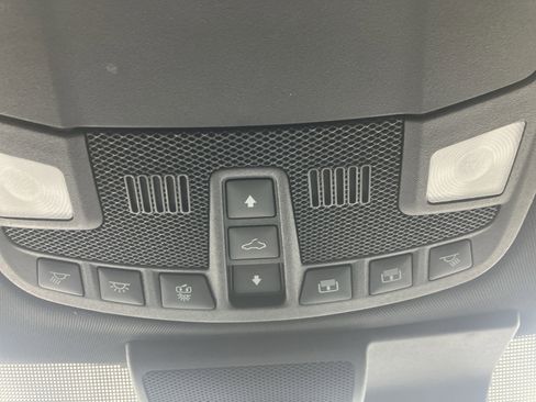 Used 2019 Ford F150 Lariat w/ Equipment Group 502A Luxury image 37