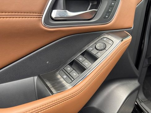 New 2026 Nissan Rogue Platinum AWD/4WD image 9