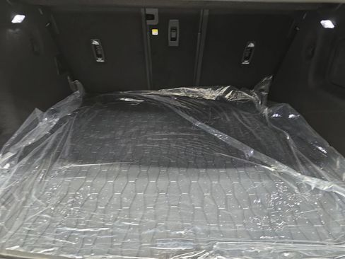 Used 2023 Jaguar F-PACE S image 13