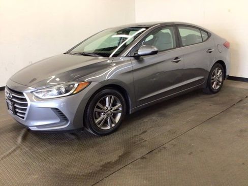 Used 2018 Hyundai Elantra SEL FWD image 3