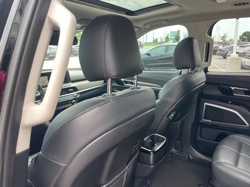 Used 2021 Kia Telluride EX w/ EX Premium Package AWD/4WD image 26