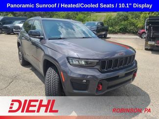 Used 2022 Jeep Grand Cherokee Trailhawk AWD/4WD video 3