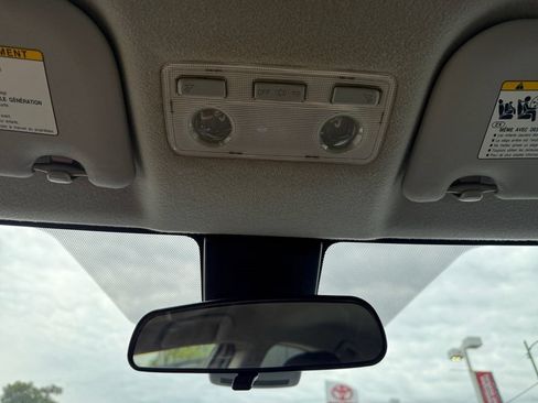 Used 2017 Toyota Prius C Two FWD image 38