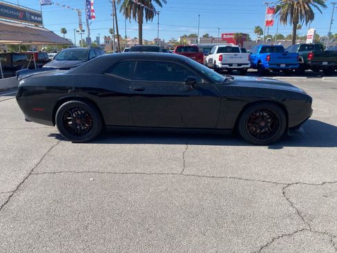 Used 2022 Dodge Challenger GT RWD image 5