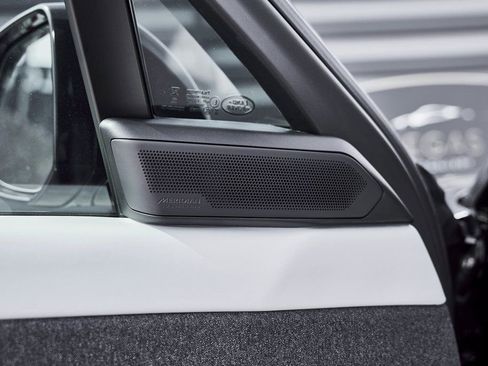 Used 2025 Land Rover Range Rover Sport Dynamic SE image 66