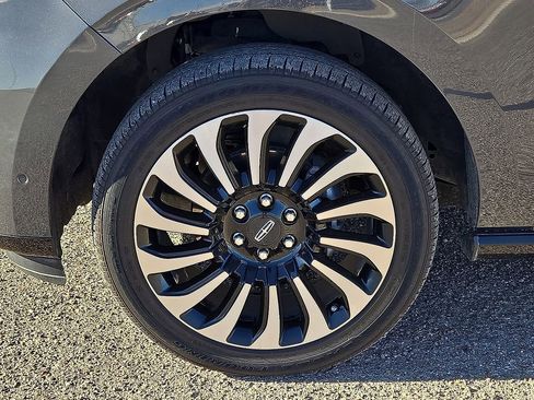 Used 2023 Lincoln Navigator Black Label AWD/4WD image 11