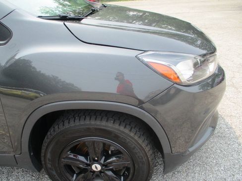 Used 2019 Chevrolet Trax LS FWD image 21
