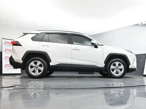 Used 2019 Toyota RAV4 XLE w/ Carpet Mat Package image 38