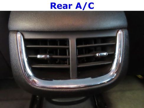 Used 2023 Chevrolet Malibu LT FWD image 29