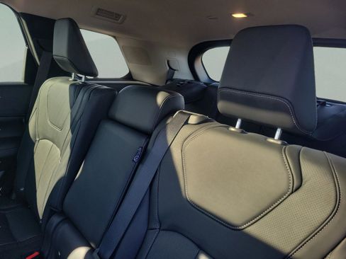 Certified 2025 INFINITI QX60 Pure image 23