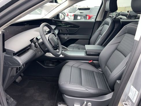 New 2026 Lincoln Nautilus Reserve w/ Jet Appearance Package image 9