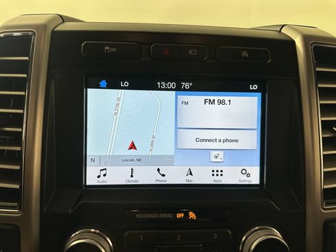 Used 2018 Ford F150 Platinum w/ Equipment Group 701A Luxury AWD/4WD image 27