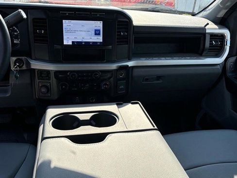 New 2024 Ford F550 4x4 SuperCab Super Duty image 17