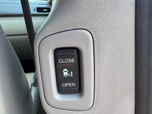 Used 2016 Honda Odyssey Touring image 21