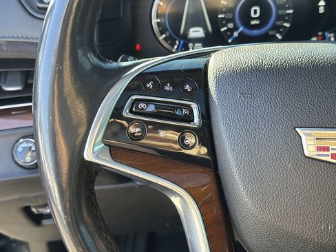 Used 2020 Cadillac Escalade Premium Luxury image 29