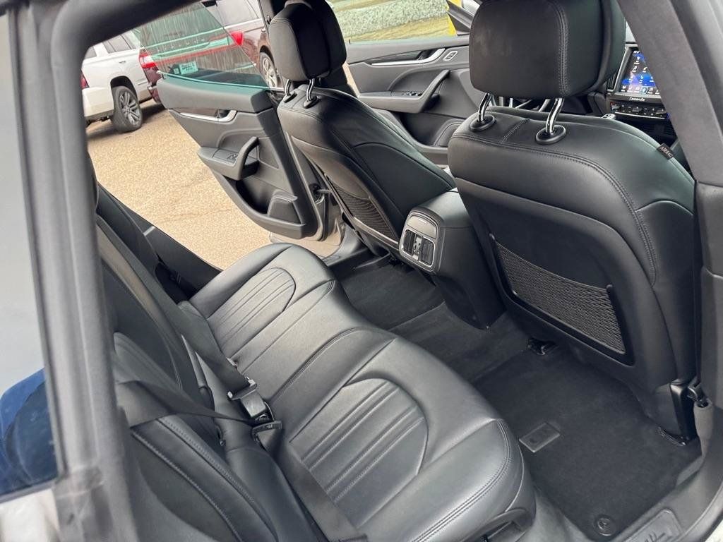 Used 2019 Maserati Levante AWD/4WD image 29