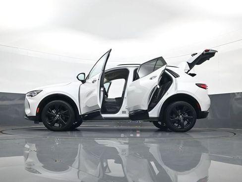Used 2023 Buick Envision Preferred w/ Sport Touring Package AWD/4WD image 34