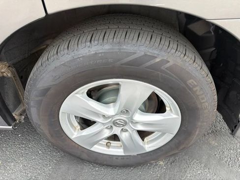 Used 2015 Nissan Quest SV FWD image 25