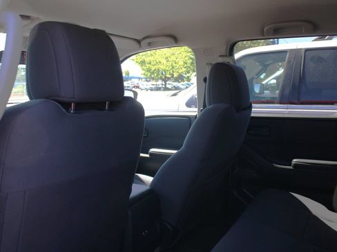 Used 2024 Nissan Frontier S w/ Technology Package AWD/4WD image 16