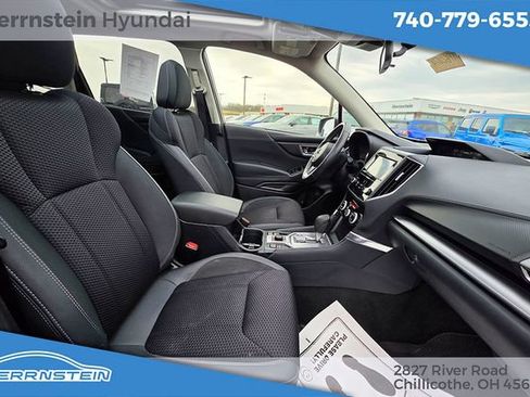 Used 2024 Subaru Forester Premium AWD/4WD image 30