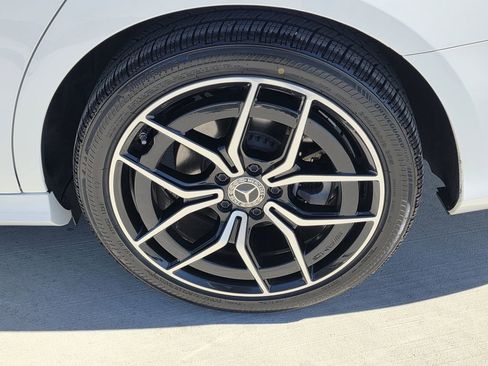 Used 2022 Mercedes-Benz E 350 Sedan image 31