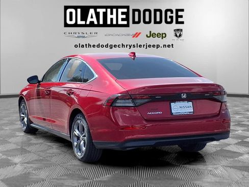 Used 2024 Honda Accord EX image 3