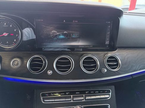 Used 2019 Mercedes-Benz E 300 4MATIC w/ Driver Assistance Package image 19