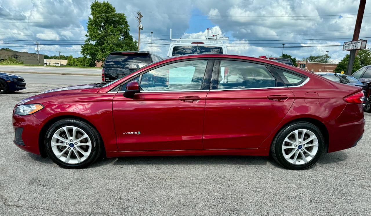 Used 2019 Ford Fusion SE FWD image 5