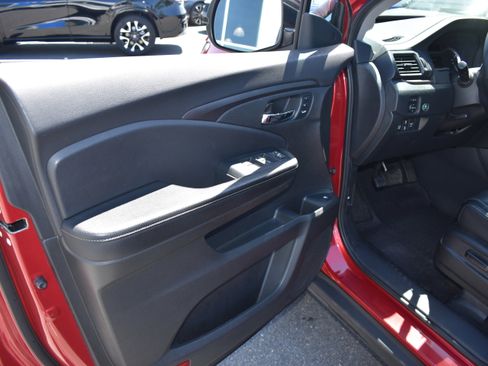 Certified 2023 Honda Ridgeline RTL image 13