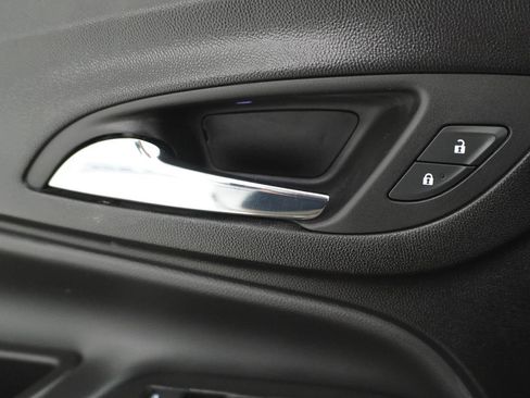 Used 2022 Chevrolet Equinox LT FWD image 10