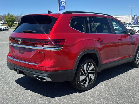 Used 2024 Volkswagen Atlas SE AWD/4WD image 5
