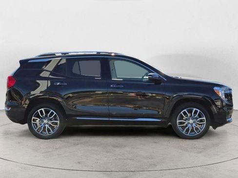 Used 2023 GMC Terrain Denali w/ Denali Premium Package image 2