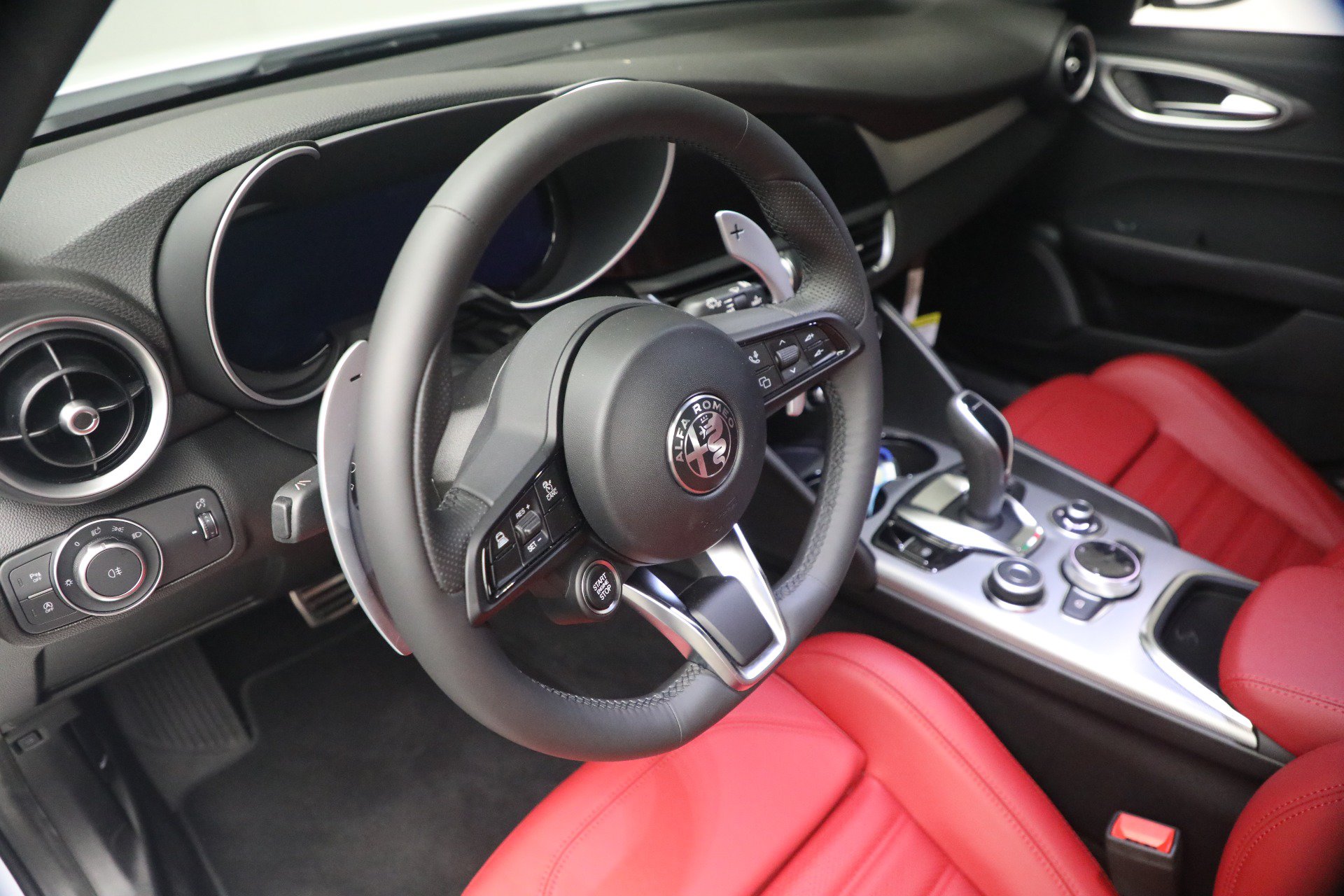 New 2026 Alfa Romeo Giulia AWD image 23