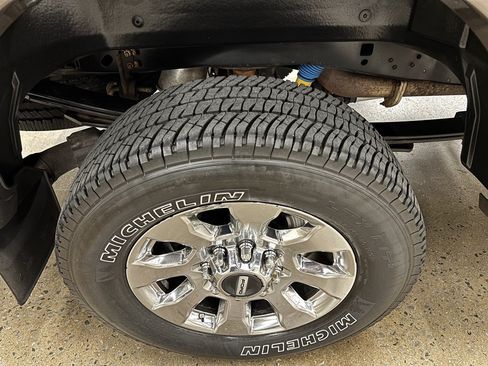 Used 2017 Ford F250 Lariat w/ Chrome Package AWD/4WD image 21