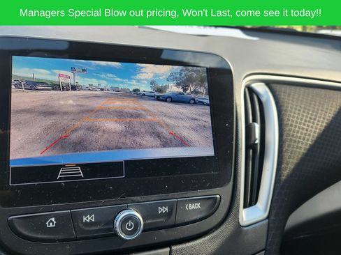 Used 2024 Chevrolet Malibu LT FWD image 14