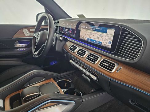 Used 2025 Mercedes-Benz GLE 450 GLE 450 image 11