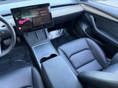 Used 2023 Tesla Model 3 Standard Range image 40
