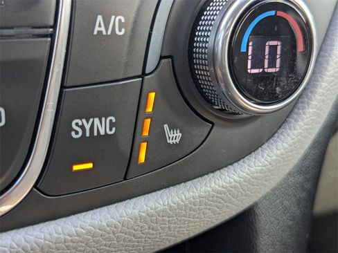 Used 2019 Chevrolet Equinox LT image 19