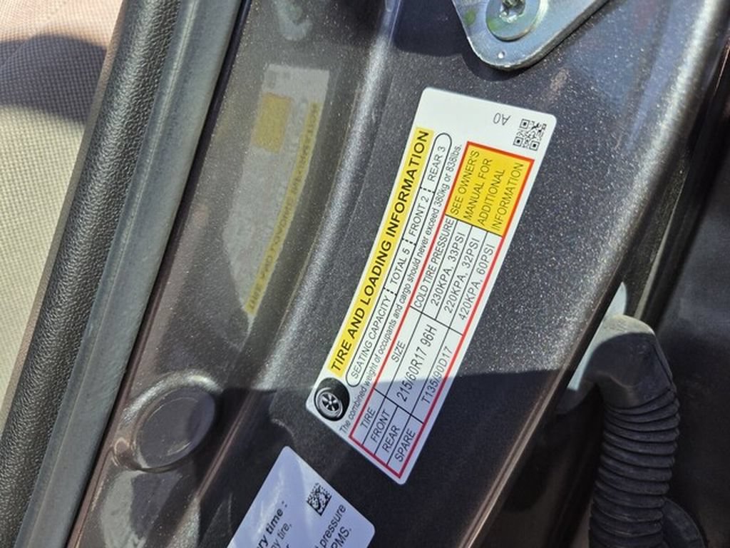 Used 2025 Honda HR-V LX image 3