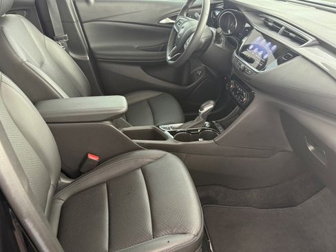 Used 2023 Buick Encore GX Essence w/ Experience Buick Package image 10
