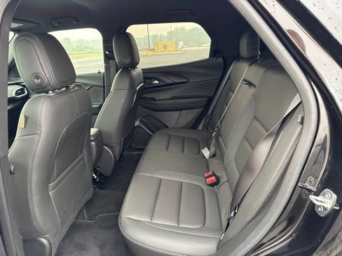 Used 2023 Chevrolet TrailBlazer ACTIV w/ Convenience Package AWD/4WD image 7