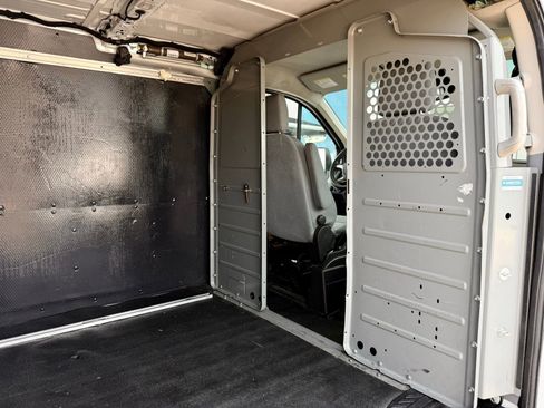 Used 2018 Ford Transit 150 130 Low Roof image 22