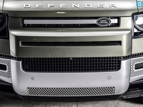 Used 2024 Land Rover Defender 110 S AWD/4WD image 6