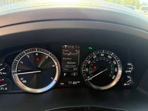 Used 2017 Lexus LX 570 4WD w/ Luxury Package image 20