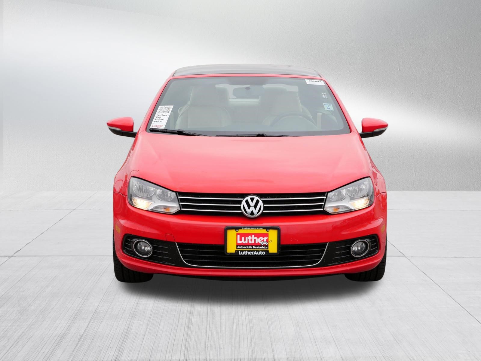 Used 2015 Volkswagen Eos Komfort FWD image 2
