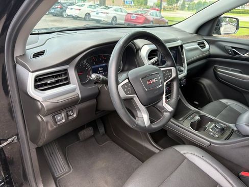Used 2023 GMC Acadia SLT AWD/4WD image 17