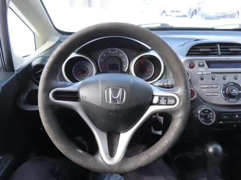Used 2013 Honda Fit image 44