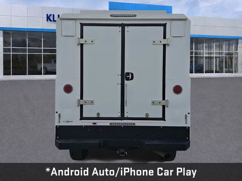 Used 2024 Chevrolet Silverado 2500 Custom w/ Custom Value Package image 7