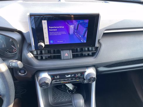 Certified 2024 Toyota RAV4 XLE FWD image 18