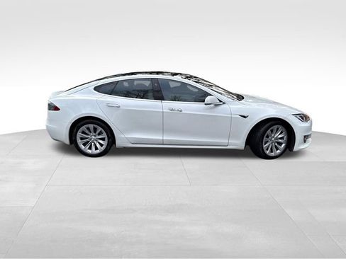 Used 2018 Tesla Model S 75D image 8